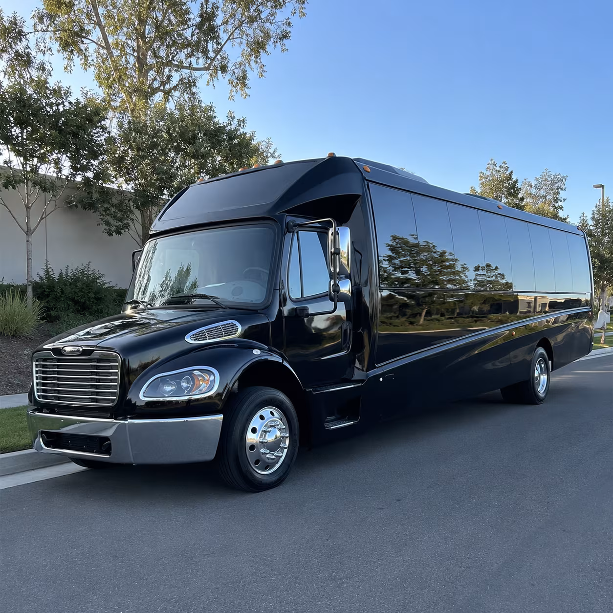 bus rentals for bands performers and touring groups in the dothan area