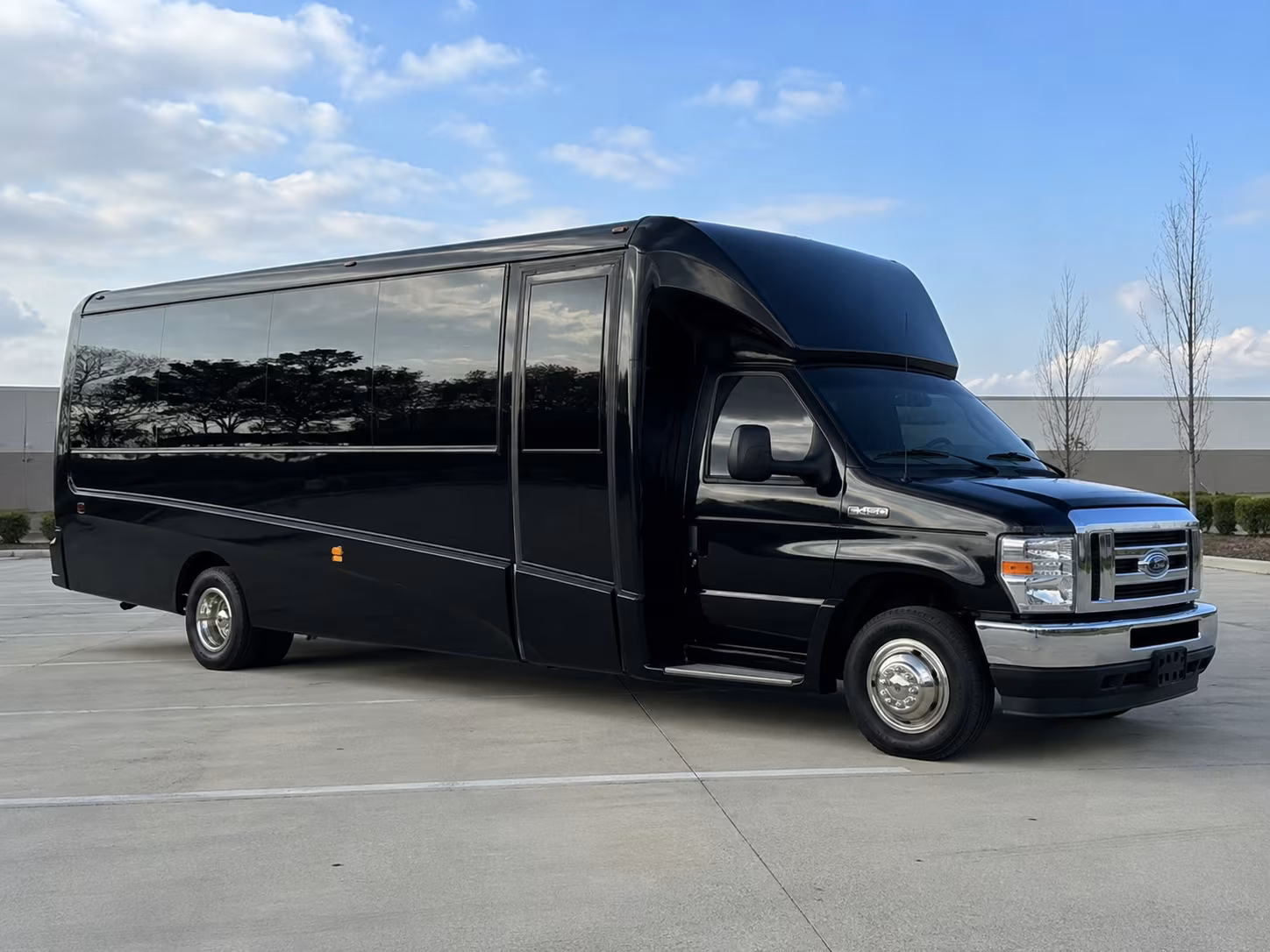 concert shuttle buses for groups arriving from outside dothan