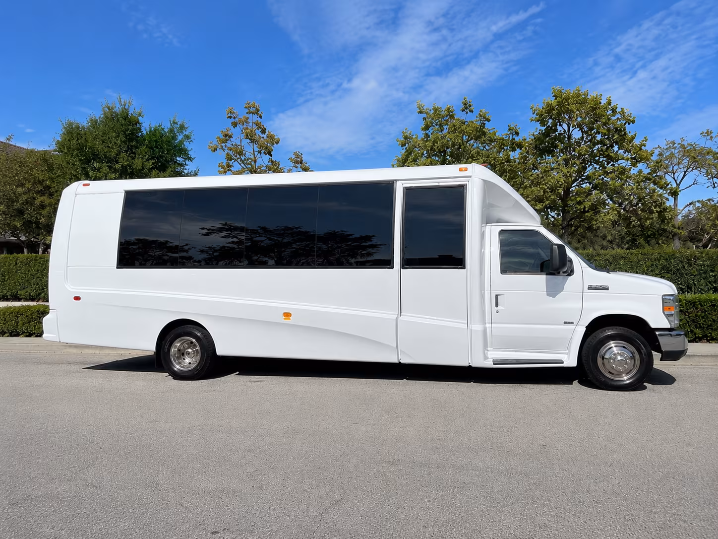 convention and trade show shuttle buses in dothan alabama