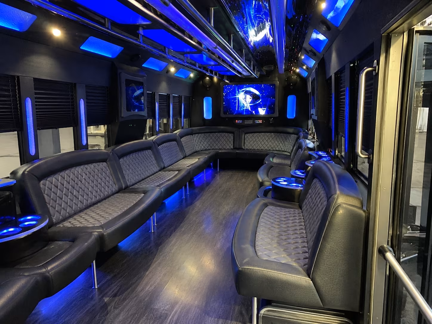dothan 28 passenger party bus interior