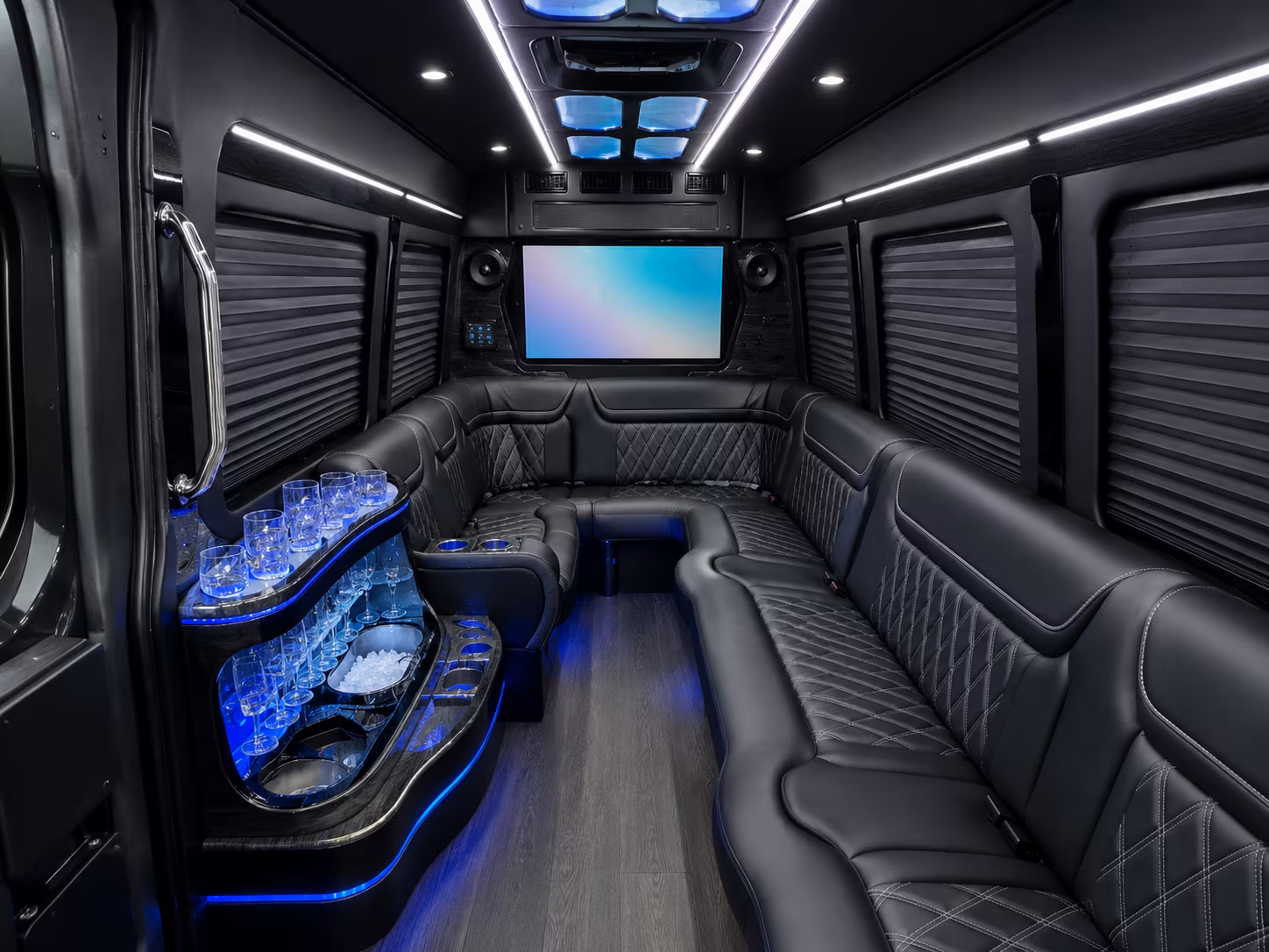 long distance bus rentals from dothan for sports teams and fan groups