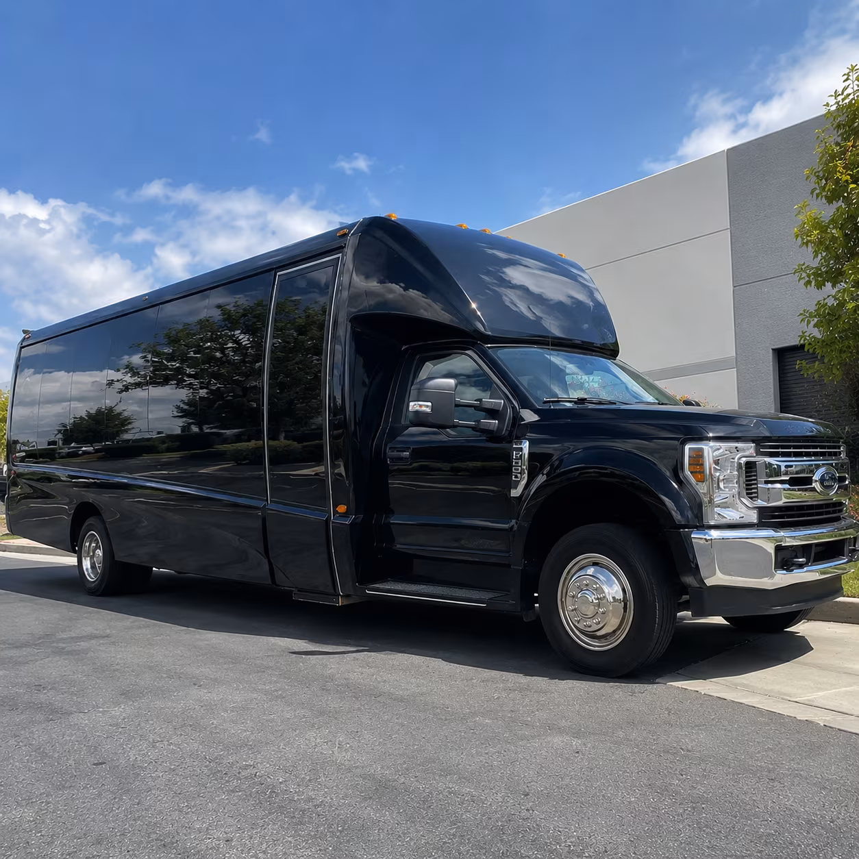 rent a bus to alabama crimson tide games in tuscaloosa